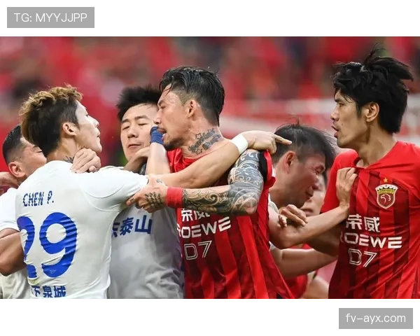 上海海港推出全新主场主题曲《海港之歌》，备受球迷期待的激情呈现